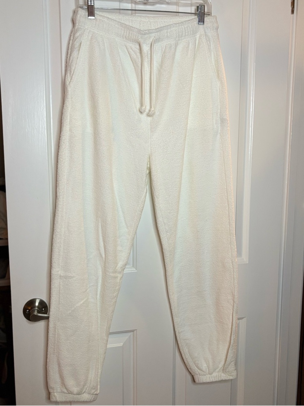 NWOT TOPSHOP Women’s White Terrycloth Joggers Loose Fit Comfy size M US8/10
